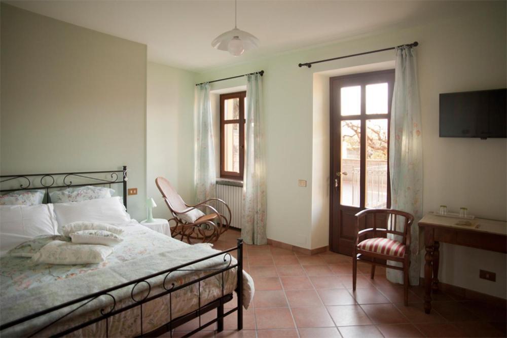 Bed and Breakfast Il Germano Reale Альба Экстерьер фото